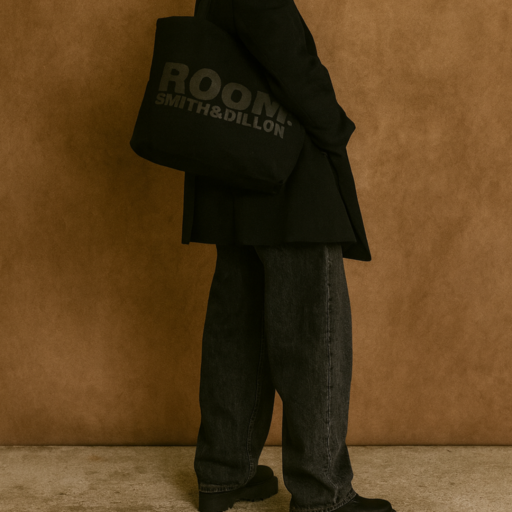 THE CLASSIC TOTE